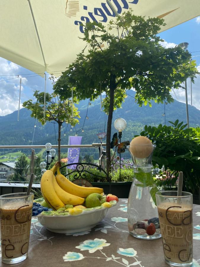 Neukirchen am Großvenediger Hotel Garni Pinzgau, Bernd Huettl מראה חיצוני תמונה